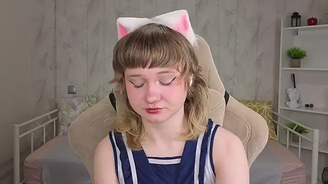 Tori Cutie online show from 05/23/26, 12:09