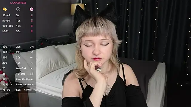 Tori Cutie online show from 12/03/25, 12:44