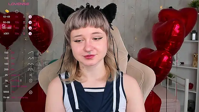 Tori Cutie online show from 02/11/26, 12:10