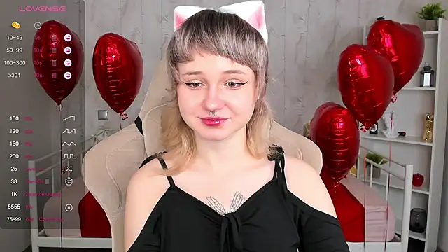 Tori Cutie online show from 02/12/26, 12:10