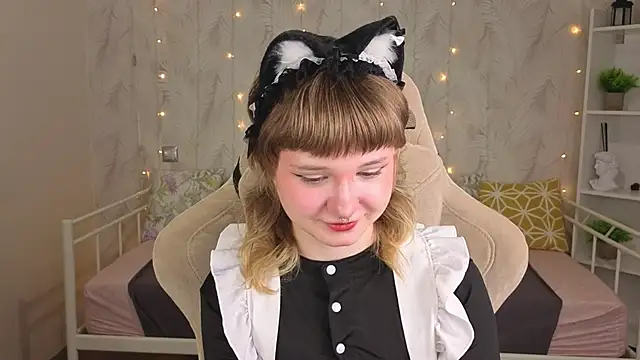 Tori Cutie online show from 06/05/26, 12:04