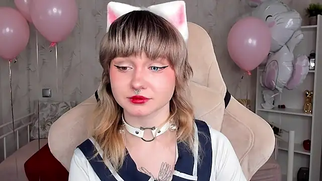 Tori Cutie online show from 04/02/26, 12:07