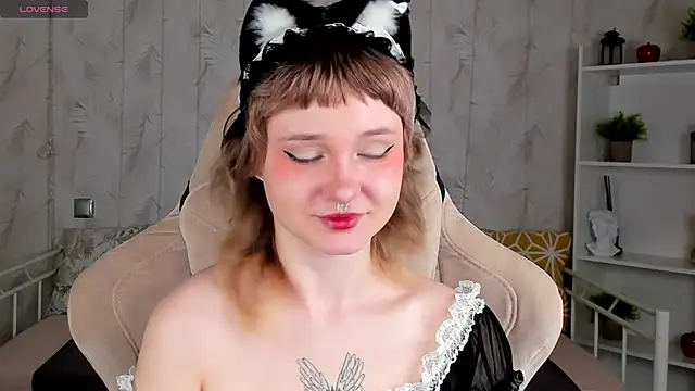 Tori Cutie online show from 04/15/26, 12:05