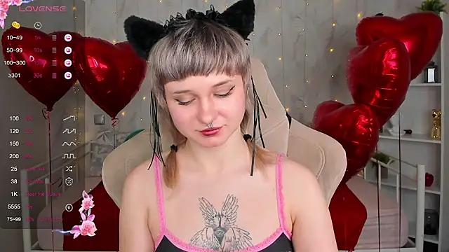 Tori Cutie online show from 02/08/26, 12:08