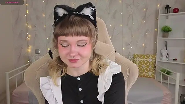 Tori Cutie online show from 05/15/26, 12:08