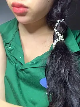 Snapshot of Nguyenha11 chatting on 09/24/25, 12:33 Nguyenha11 online show from 09/24/25, 12:33