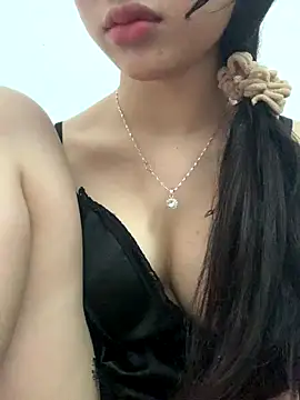 Nguyenha11 online show from 12/23/25, 06:45