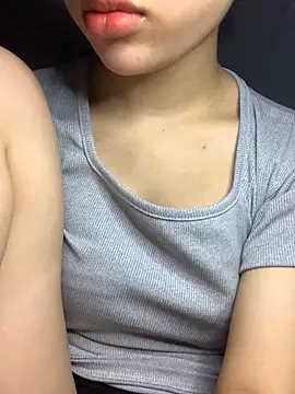 Snapshot of Nguyenha11 chatting on 09/30/25, 07:47 Nguyenha11 online show from 09/30/25, 07:47