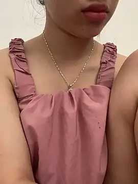 Nguyenha11 online show from 03/19/26, 06:02