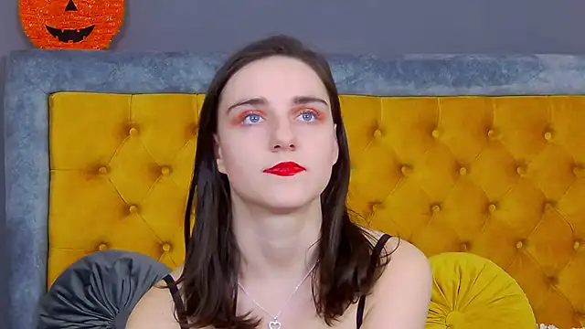 Snapshot of Jessica_White_ chatting on 11/25/25, 04:13 Jessica White online show from 11/25/25, 04:13