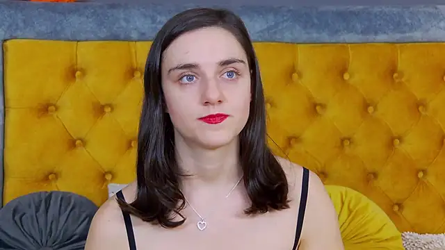 Snapshot of Jessica_White_ chatting on 11/20/25, 04:02 Jessica White online show from 11/20/25, 04:02