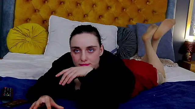 Jessica White  online show from 05/03/26, 03:33