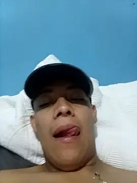 Tupapasiitooo online show from 04/07/26, 01:40