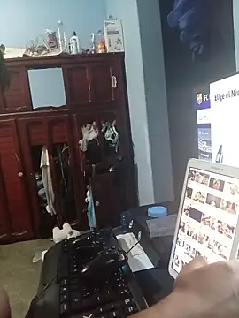 Tupapasiitooo online show from 06/06/26, 10:31