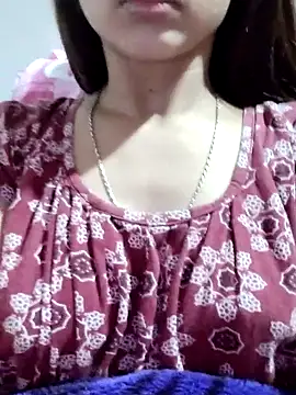 Snapshot of sana-5 chatting on 10/31/25, 02:24 sana-5 online show from 10/31/25, 02:24