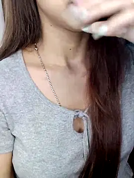 Snapshot of sana-5 chatting on 10/14/25, 12:50 sana-5 online show from 10/14/25, 12:50