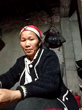 TinTin321 online show from 12/18/25, 10:52