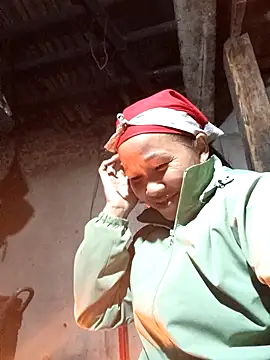 TinTin321 online show from 11/29/25, 12:05