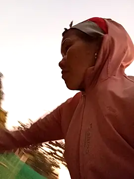 TinTin321 online show from 11/27/25, 10:37