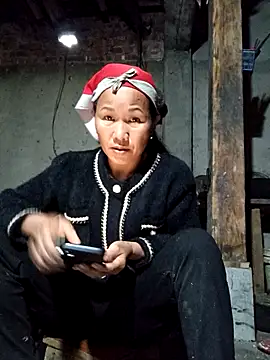 TinTin321 online show from 11/19/25, 12:32