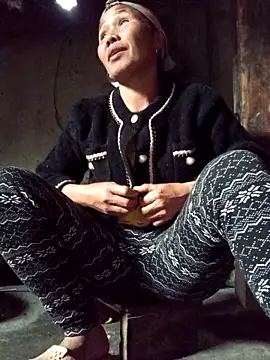 TinTin321 online show from 12/21/25, 12:35