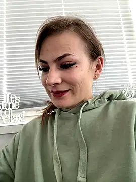 IsabellaEtha online show from 09/29/25, 10:44