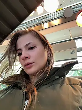 IsabellaEtha online show from 10/15/25, 11:29