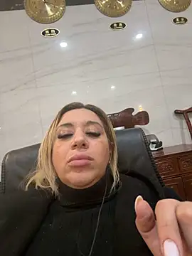 TheeaBlanco online show from 11/28/25, 04:18