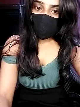 Snapshot of Amisha2 chatting on 10/05/25, 05:25 Amisha2 online show from 10/05/25, 05:25