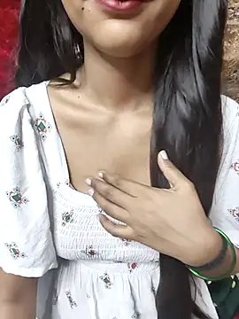 Snapshot of Indian-Aleena chatting on 10/12/25, 04:47 Indian-Aleena online show from 10/12/25, 04:47