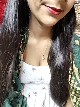 Indian-Aleena online show from 11/20/25, 07:03