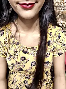 Snapshot of Indian-Aleena chatting on 10/02/25, 06:22 Indian-Aleena online show from 10/02/25, 06:22