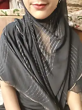 Snapshot of Indian-Aleena chatting on 06/05/26, 06:13 Indian-Aleena online show from 06/05/26, 06:13