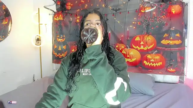 Ivy nt online show from 10/22/25, 12:48