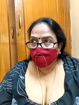 Snapshot of heera-rani chatting on 03/20/26, 08:48 heera-rani online show from 03/20/26, 08:48