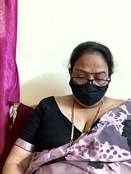 Snapshot of heera-rani chatting on 03/29/26, 06:04 heera-rani online show from 03/29/26, 06:04