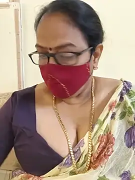 Snapshot of heera-rani chatting on 07/12/26, 04:02 heera-rani online show from 07/12/26, 04:02