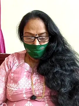 Snapshot of heera-rani chatting on 03/31/26, 05:53 heera-rani online show from 03/31/26, 05:53