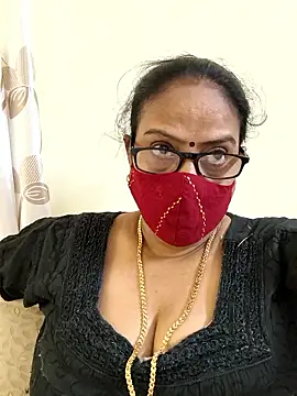 Snapshot of heera-rani chatting on 05/04/26, 06:27 heera-rani online show from 05/04/26, 06:27
