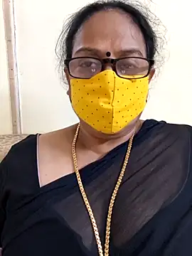 Snapshot of heera-rani chatting on 06/02/26, 10:48 heera-rani online show from 06/02/26, 10:48