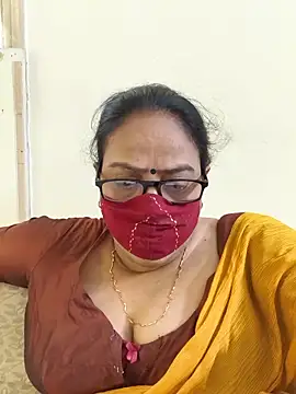 Snapshot of heera-rani chatting on 05/28/26, 06:32 heera-rani online show from 05/28/26, 06:32