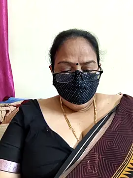 Snapshot of heera-rani chatting on 04/03/26, 06:09 heera-rani online show from 04/03/26, 06:09