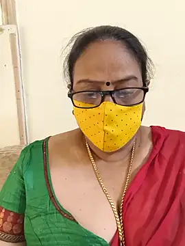 Snapshot of heera-rani chatting on 06/03/26, 04:24 heera-rani online show from 06/03/26, 04:24