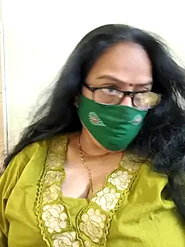 Snapshot of heera-rani chatting on 05/11/26, 05:31 heera-rani online show from 05/11/26, 05:31