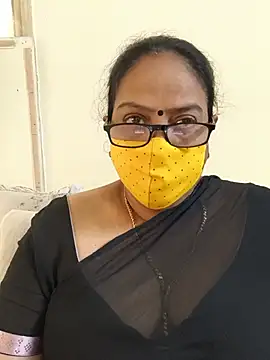 Snapshot of heera-rani chatting on 06/04/26, 03:22 heera-rani online show from 06/04/26, 03:22