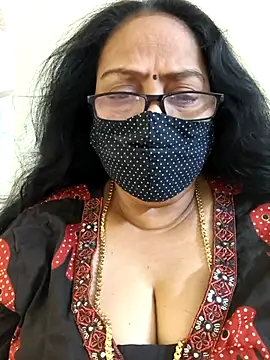 Snapshot of heera-rani chatting on 04/19/26, 05:52 heera-rani online show from 04/19/26, 05:52