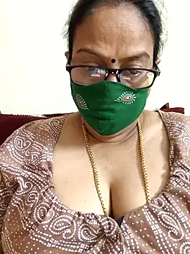 Snapshot of heera-rani chatting on 04/01/26, 07:42 heera-rani online show from 04/01/26, 07:42
