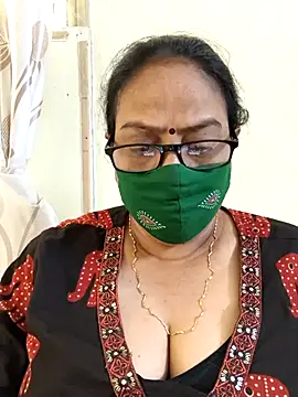 Snapshot of heera-rani chatting on 05/12/26, 04:53 heera-rani online show from 05/12/26, 04:53