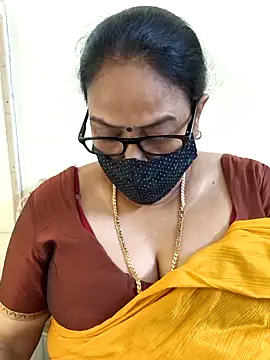 Snapshot of heera-rani chatting on 05/21/26, 05:27 heera-rani online show from 05/21/26, 05:27
