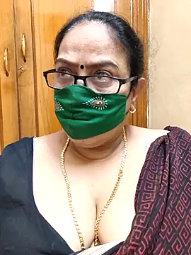 Snapshot of heera-rani chatting on 03/07/26, 05:25 heera-rani online show from 03/07/26, 05:25